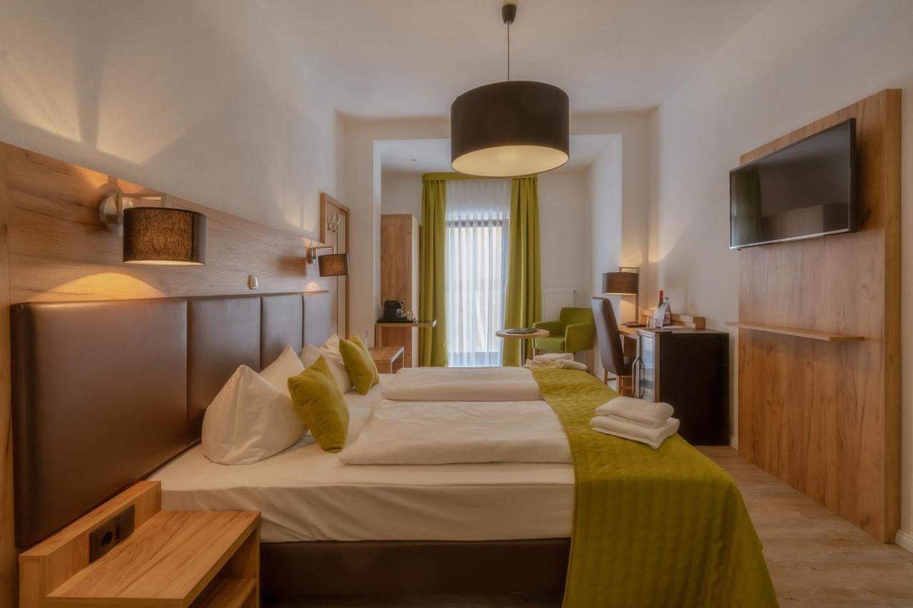 Weinhotel Des Riesling Zum Gruenen Kranz Рюдесгайм-ам-Райн Екстер'єр фото