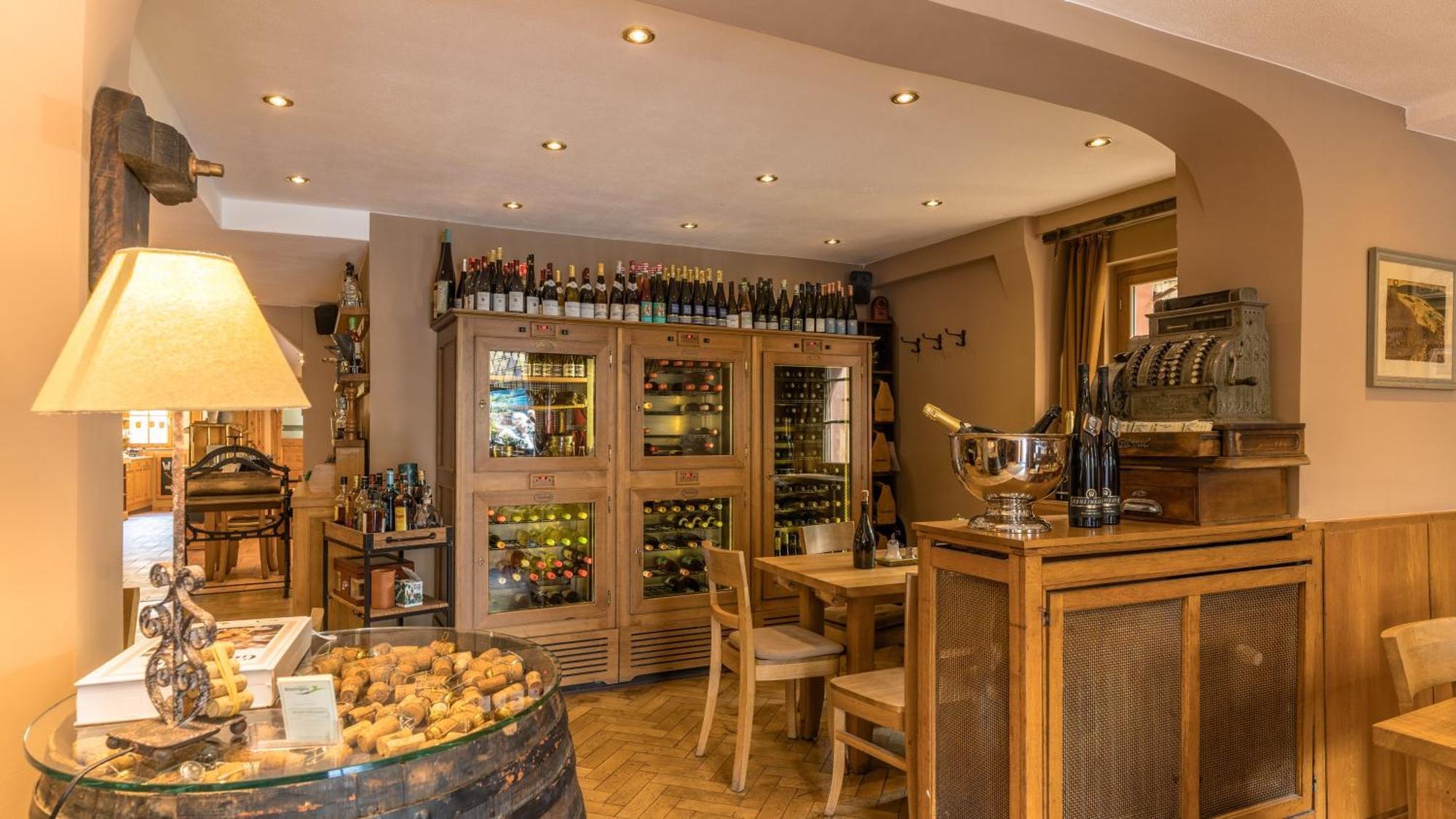 Weinhotel Des Riesling Zum Gruenen Kranz Рюдесгайм-ам-Райн Екстер'єр фото